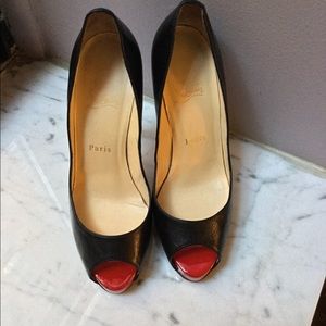 Christian Louboutin Very Prive Kid Black Leather